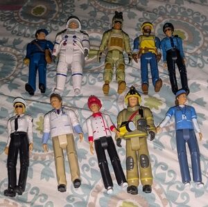 Beverly Hills Dolls Figure's